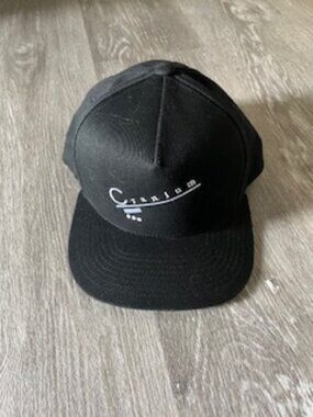 🧡3/15 NWOT The Classics Yupoong Cranium Black Hat OS